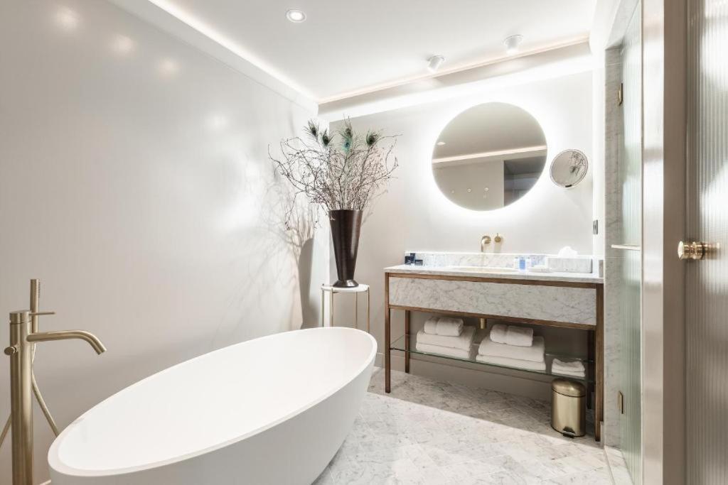 Hotel 717 Άμστερνταμ Εξωτερικό φωτογραφία Bathroom