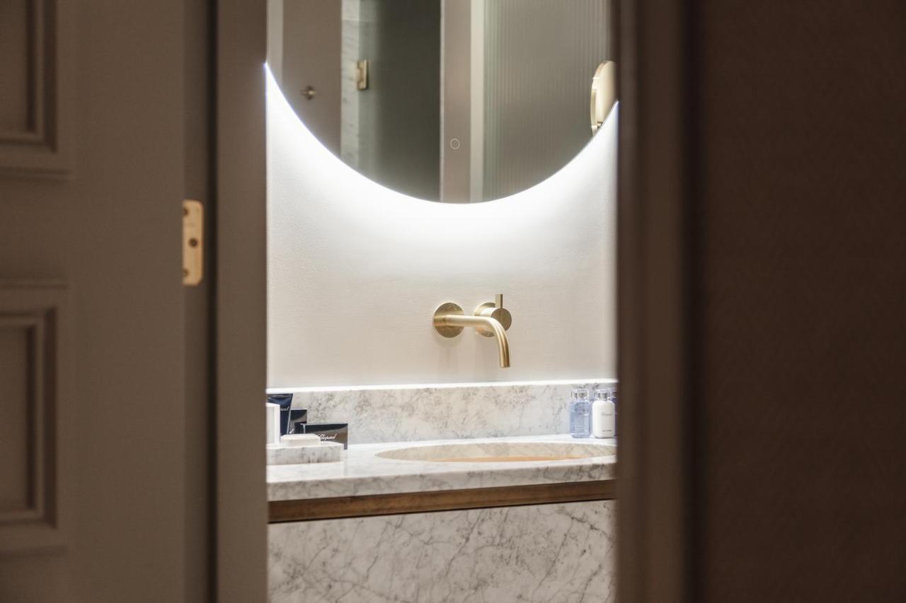 Hotel 717 Άμστερνταμ Εξωτερικό φωτογραφία Bathroom